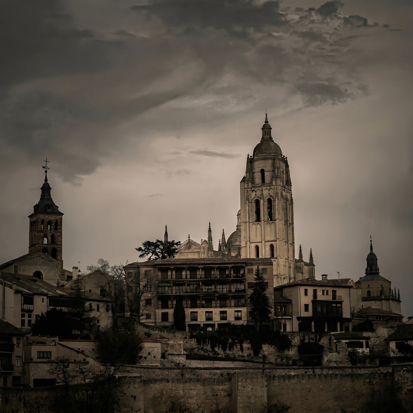 The Leaden Hour: Segovia's Skyline