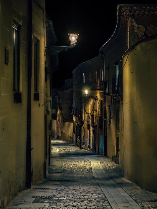 The Ochre Lane: Barrio Antiguo, Segovia