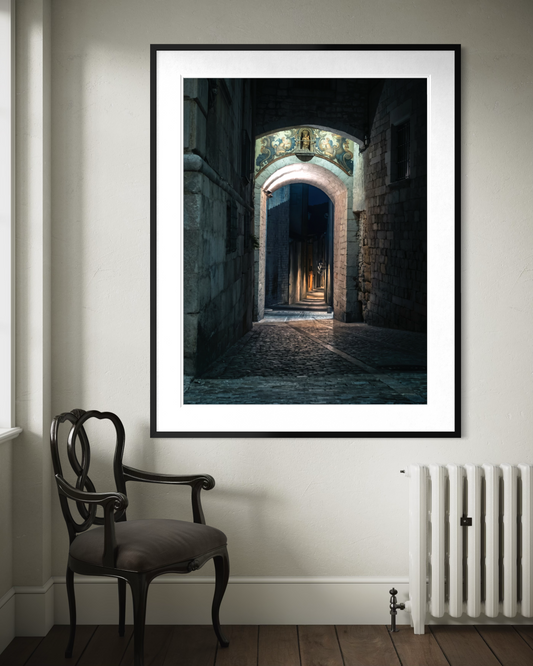 The Purity of Light, Girona — copia fine art en edición limitada de Marco Zouvek (imagen 3).