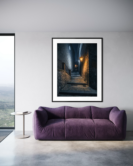The Immortality of Stone and Light — copia fine art en edición limitada de Marco Zouvek, Albarracín (imagen 2).